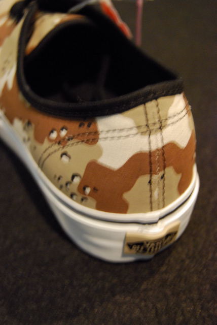 画像: VANS (バンズ) Authentic Camo