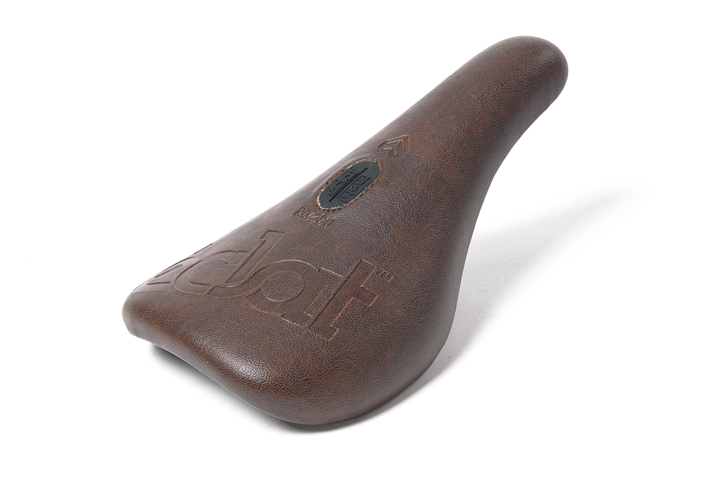 画像: Eclat 「OZ PIVOTAL SLIM PADED SEAT」