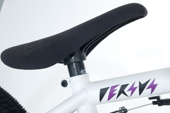 画像: WETHEPEOPLE 2010 MASTER 「VERSUS」