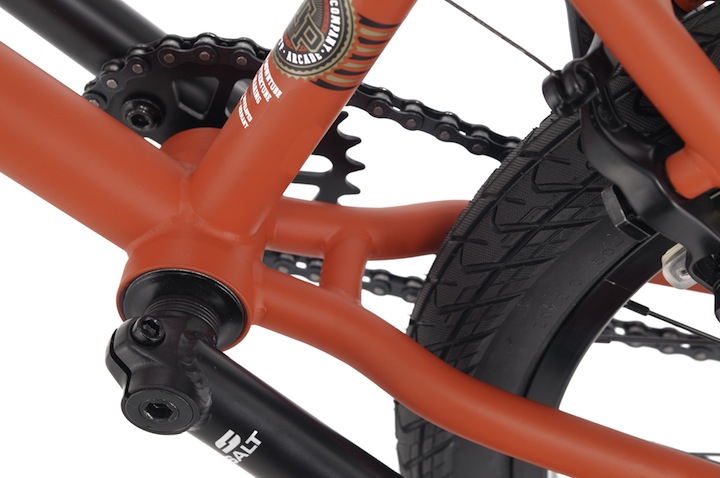 画像: WETHEPEOPLE 2011 NOVICE 「ARCADE」